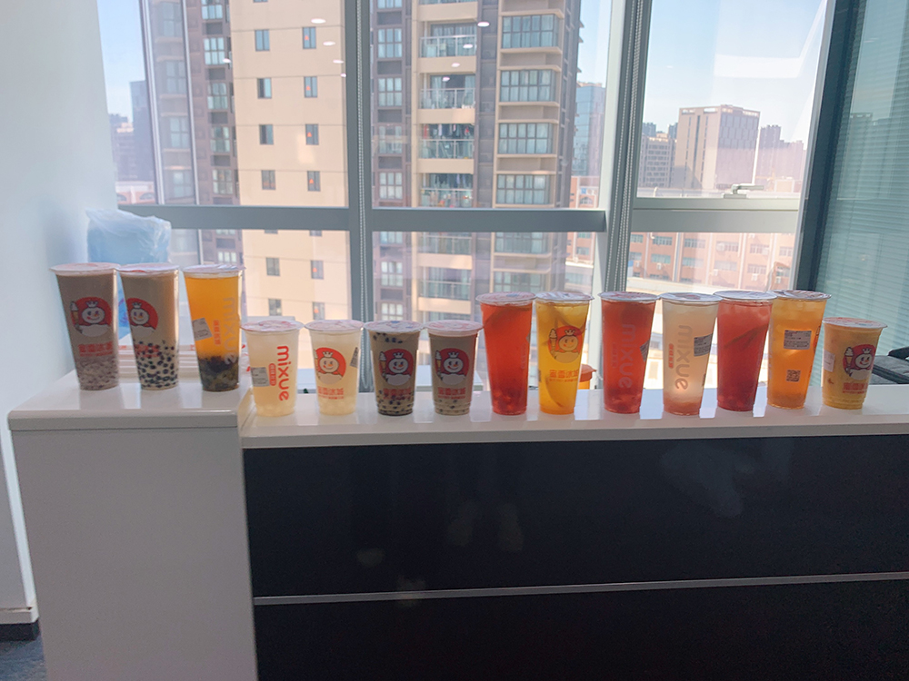 广州v88体育共庆38女神节(图2) 广州v88体育共庆38女神节(图2)