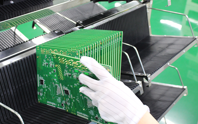 飞腾主板：以连接之力，拓展无限可能