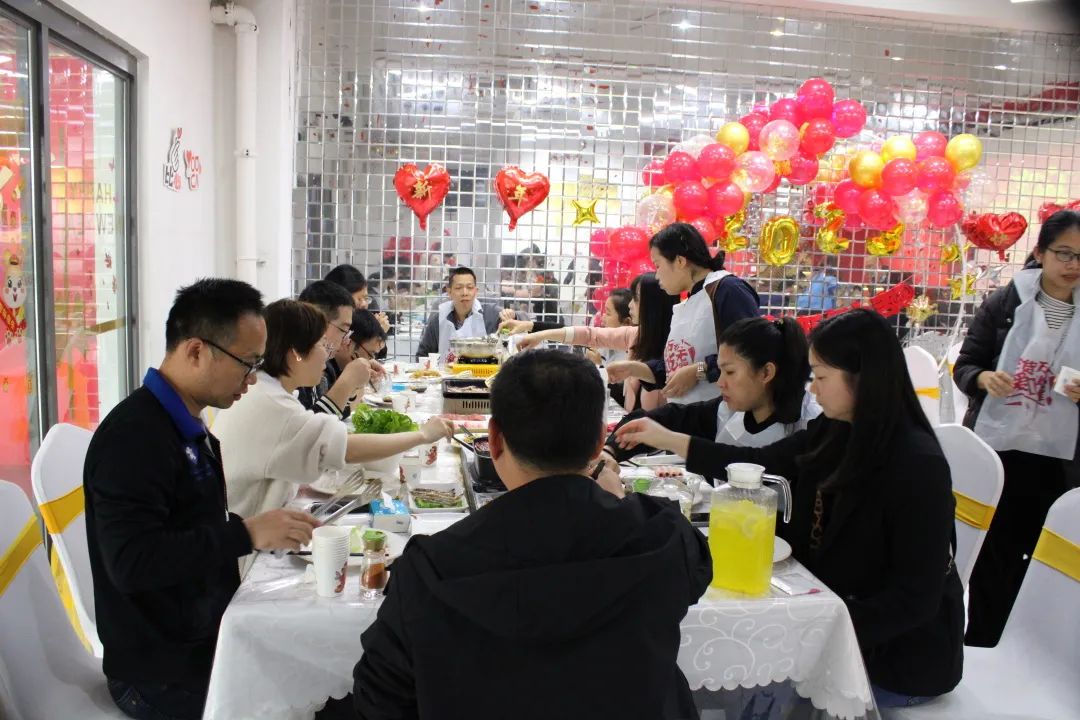 凝心聚力，蓄势待发|v88体育春日团建，让我们“轰趴”起来！(图8)